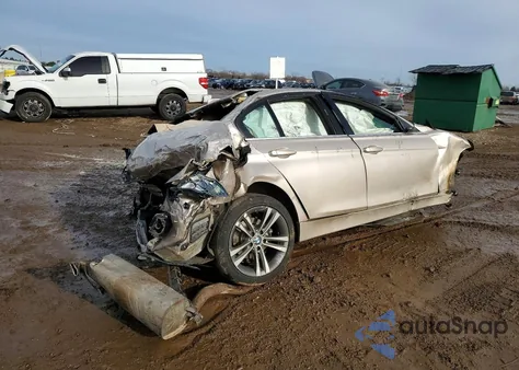 2015 BMW 328 Xi z USA, uszkodzony, nr VIN WBA3B3C58FF545267